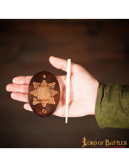 Broche de cabelo de couro marrom com...