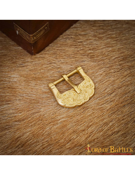 Fivela Viking de latão maciço com nós...