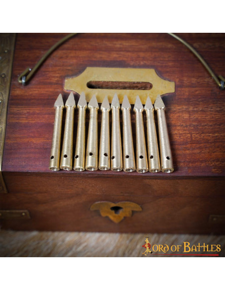 Conjunto de 10 presilhas de latão...