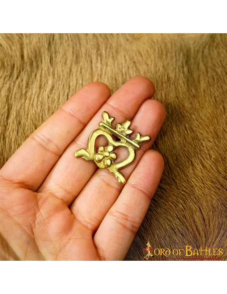 Conjunto de 5 coroas medievais...