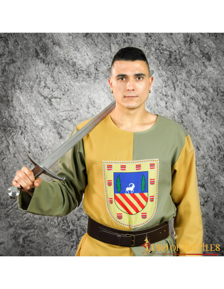 Tabarda medieval de dois tons de...