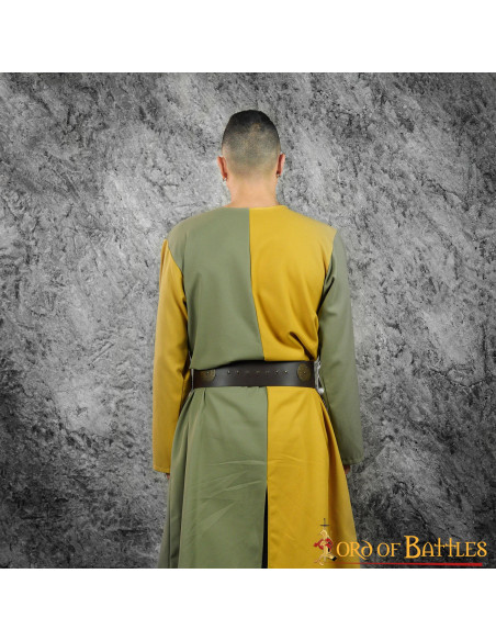 Tabarda medieval de dois tons de...