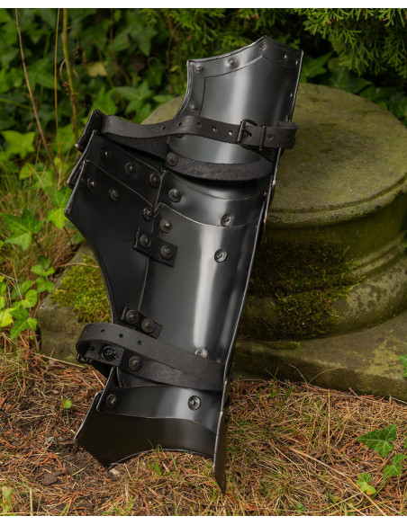 Torresmos medievais em aço...