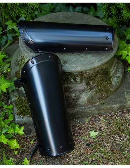 Torresmos medievais de Balthasar, aço...