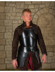 Torso medieval modelo Markward, acabamento enegrecido