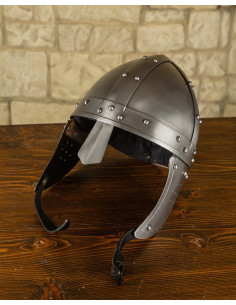 Capacete medieval tipo Spangenhelm modelo Henning