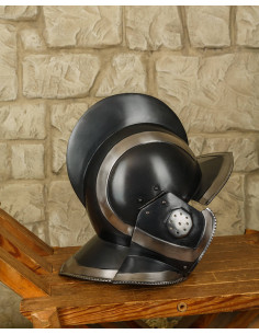 Capacete cor de vinho modelo Kaspar em aço enegrecido 2