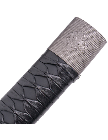 Katana com bainha de madeira preta...