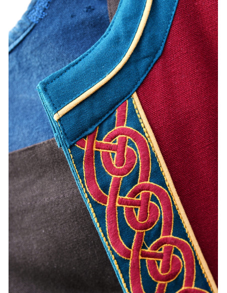 Casaco Viking Bordado Ella em...