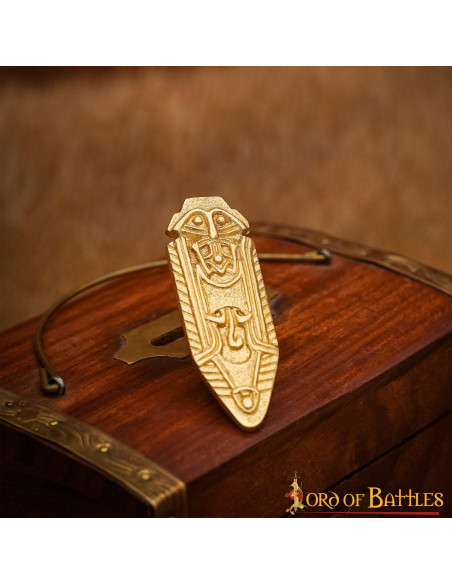 Decoração celta em folha de latão (6...