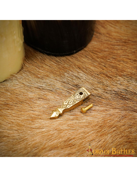 Ponta de latão para cinto medieval...