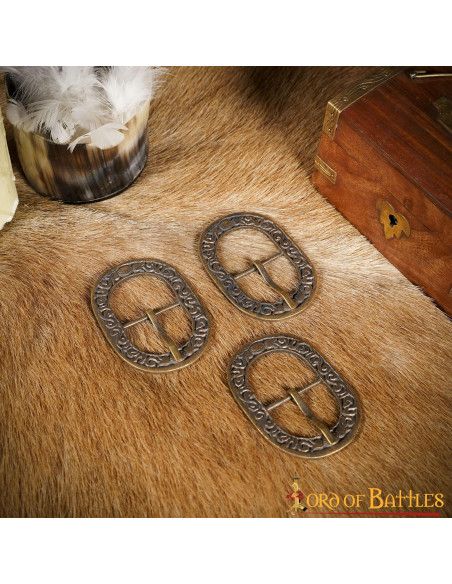 Pacote de 3 fivelas de latão antigo...