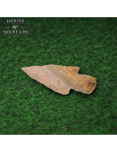 Ponta de flecha pequena em pedra de...