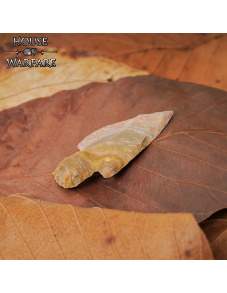 Ponta de flecha pequena em pedra de...