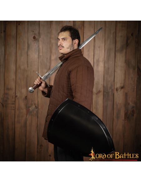 Escudo preto liso para pintar (60,9 cm.)