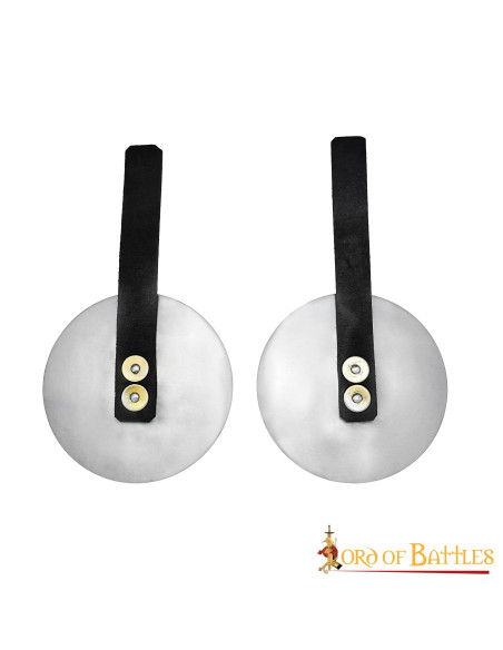 Rodadas medievais em aço, com tiras...