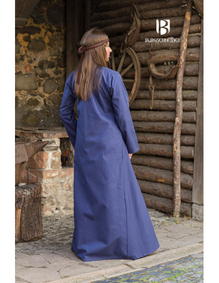 Vestido longo medieval modelo Rus...