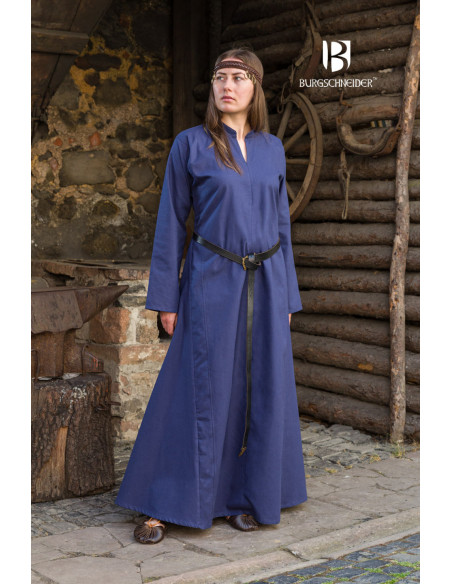 Vestido longo medieval modelo Rus...