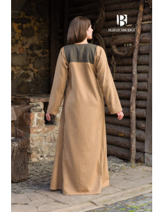 Vestido medieval modelo Rus Jadwiga, Camelo 2