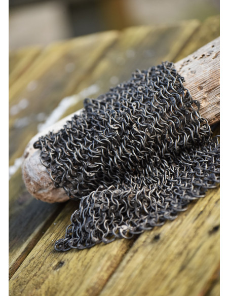 Cota de malha rebitada, acabamento...