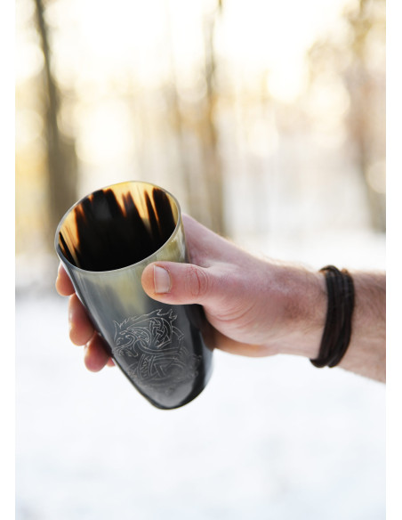 Copo viking lobo Fenrir em chifre de...