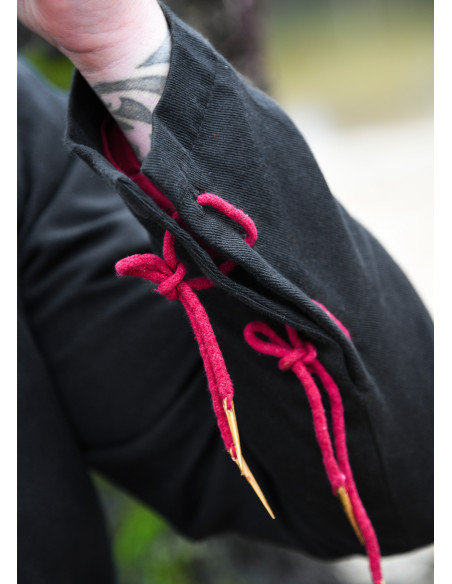 Gibão medieval Bernhard preto com...