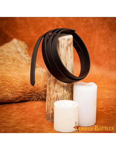 Cinto medieval de couro marrom sem...