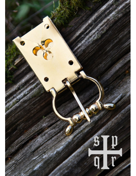 Fivela de trevo de latão para cinto...