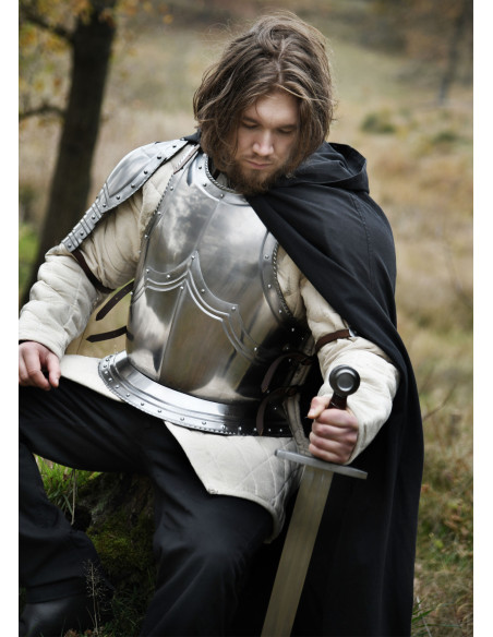 Peitoral completo em estilo gótico,...