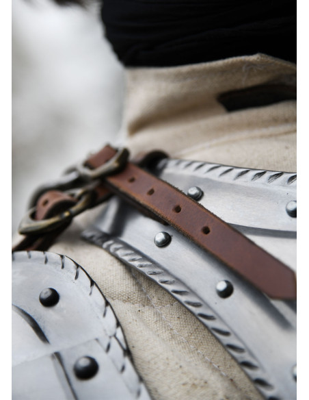 Peitoral completo em estilo gótico,...