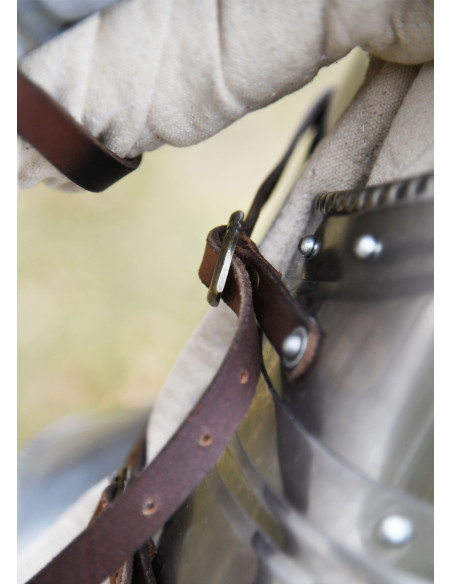 Peitoral completo em estilo gótico,...