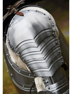 Par de ombreiras góticas em aço de 1,2 mm. 2