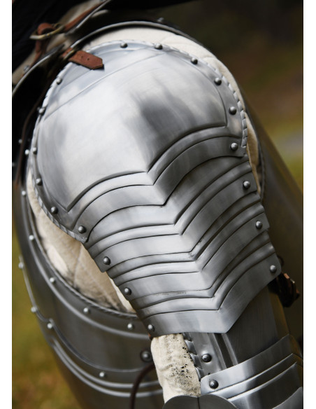 Par de ombreiras góticas em aço de...