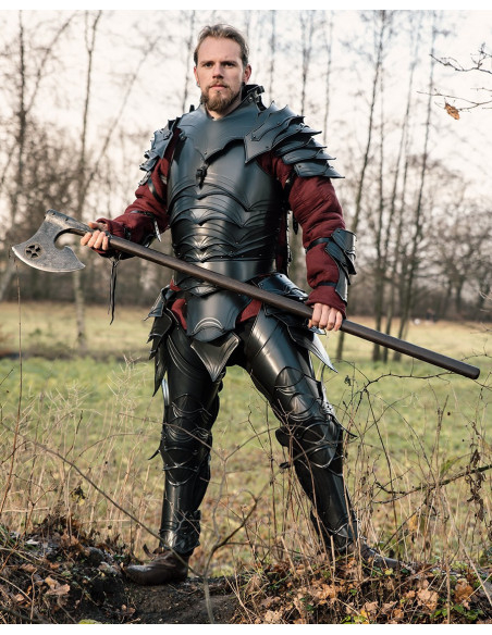 Peitoral medieval em aço envelhecido...