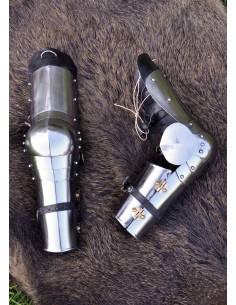 Par de braçadeiras de aço medievais (século XV)