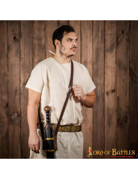 Cinto de couro marrom para pendurar a...