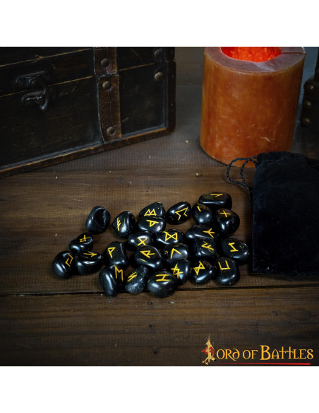 Conjunto de pedra rúnica Viking feito...