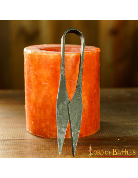 Autêntica tesoura medieval