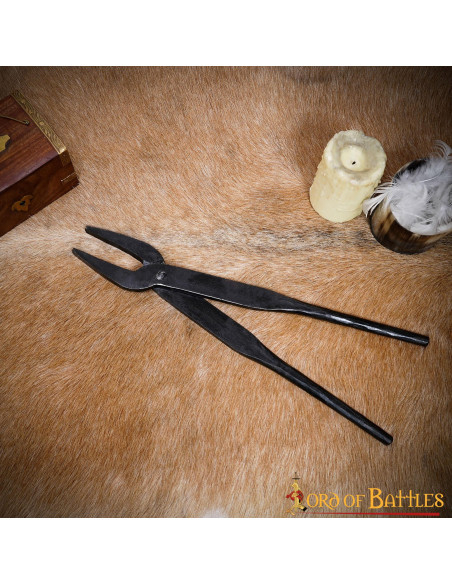 tenazes de ferreiro medievais