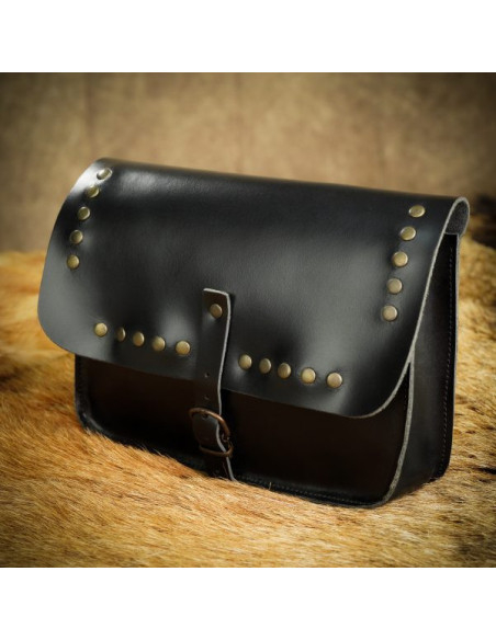 Bolsa medieval quadrada com sapatilhas