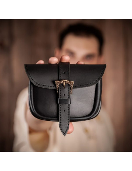 Bolsa de couro com fivela de latão celta