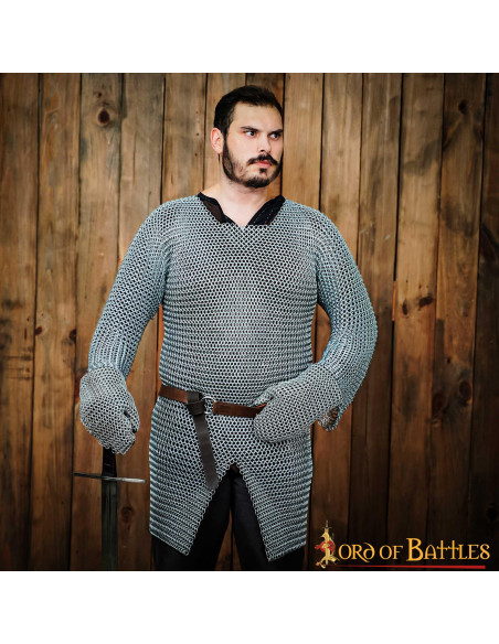 Luvas medievais com cota de malha