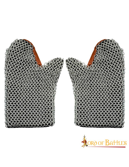 Luvas medievais com cota de malha