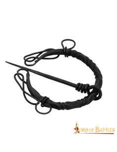 Fíbula celta em ferro forjado com nós 2