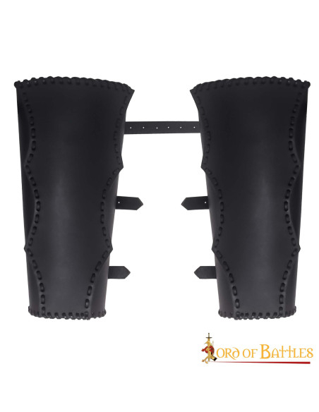 Grevas medievais de couro com...