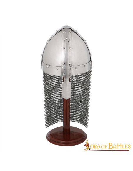 Capacete normando com nasal e cota de...