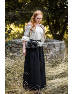 Blusa creme medieval com bordados 2