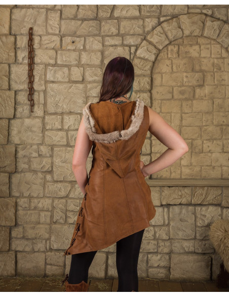 Vestido medieval com capuz modelo...