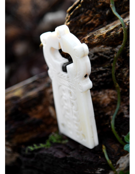 Fivela de cinto feita de osso