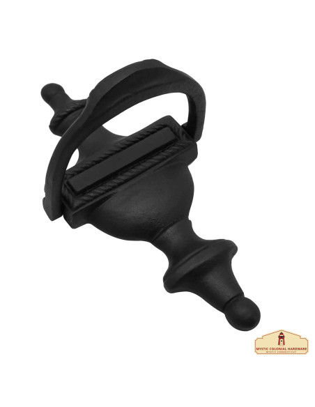 Aldrava de estilo clássico...